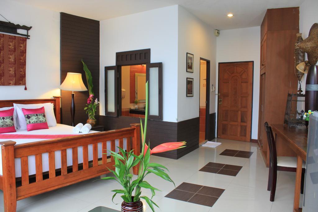 Mook Anda Hotel Phuket Bagian luar foto