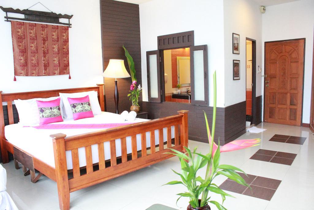 Mook Anda Hotel Phuket Bagian luar foto