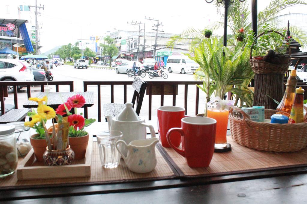 Mook Anda Hotel Phuket Bagian luar foto