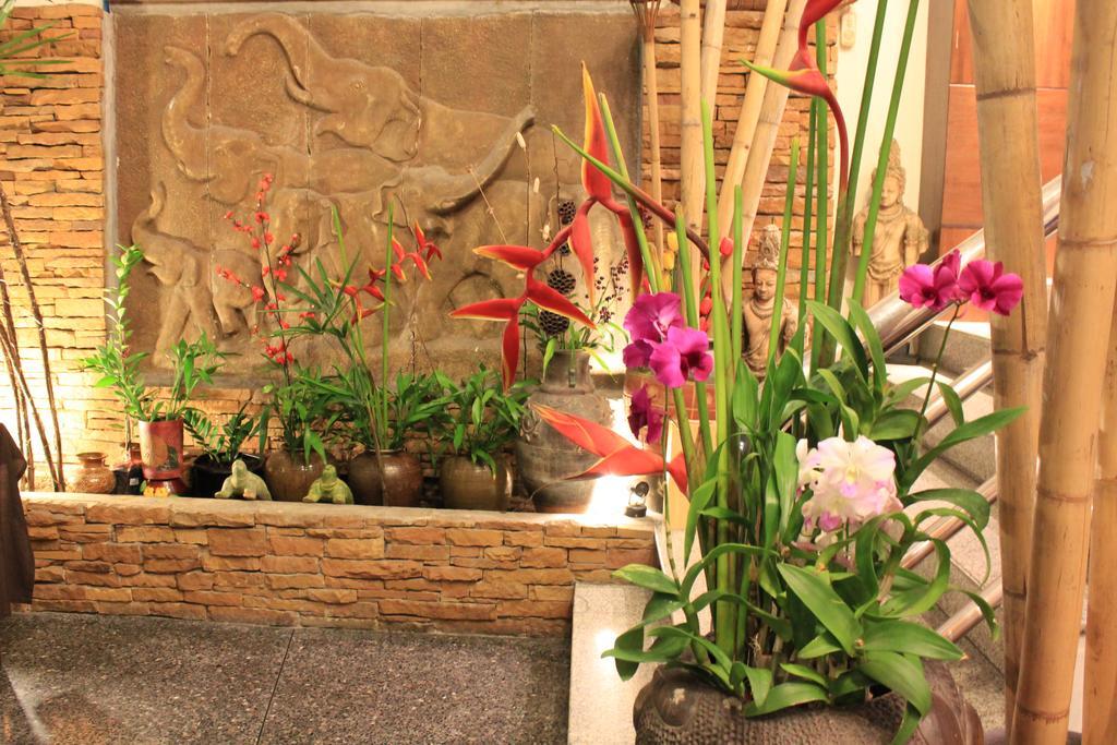 Mook Anda Hotel Phuket Bagian luar foto