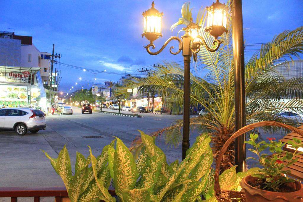 Mook Anda Hotel Phuket Bagian luar foto