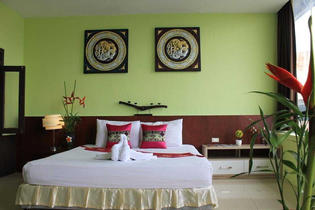 Mook Anda Hotel Phuket Bagian luar foto