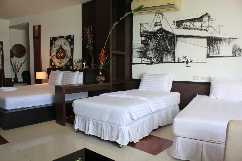 Mook Anda Hotel Phuket Bagian luar foto